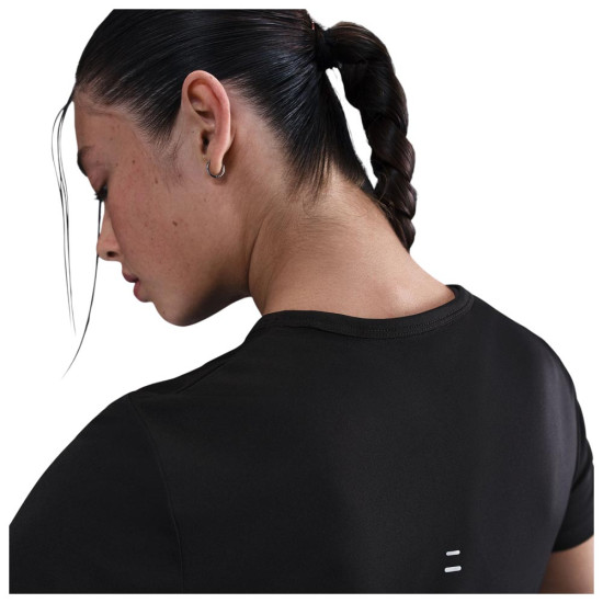 Nike Γυναικεία κοντομάνικη μπλούζα Tempo Swoosh Dri-FIT Running Tee Nike Γυναικεία κοντομάνικη μπλούζα Tempo Swoosh Dri-FIT Running Tee